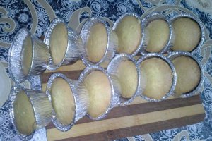 Muffins ( 12 Briose )