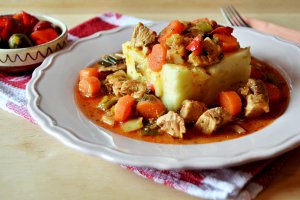 Tocanita de porc cu legume