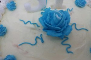 Tort "Trandafir albastru" cu crema de vanilie