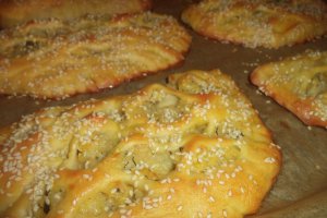 Placinte cu cartofi si branza