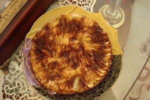 Tort crocant cu mere