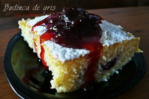 Budinca de gris cu lapte si cirese