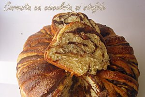Coronita cu ciocolata si stafide
