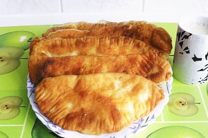 Placinte ardelenesti cu branza