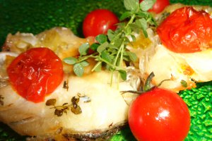 Salau ,, en papillote'' cu mozzarela si cimbrisor