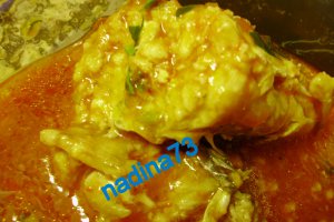 Dorada umplut in lacu rosu