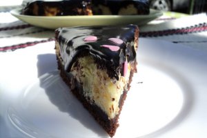 Pasca poloneza cu branza de vaci si blat de cacao