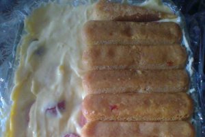 Tort cu capsuni