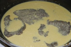 Beef  cu sos de mustar si bere