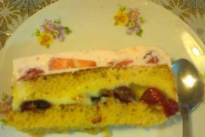 Tort cu cirese si capsuni
