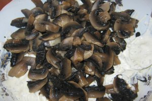 Salata de ciuperci