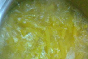 Paste cu sos Bolognese si bacon