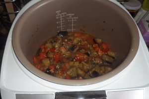 Mancare de vinete cu rosii (Multicooker)