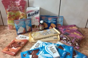 Reteta nr. 200 : Tort cu crema de ciocolata