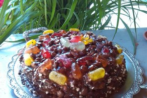 Reteta nr. 200 : Tort cu crema de ciocolata