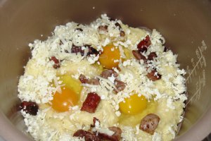 Mamaliguta in straturi ("Taci si inghite" - Multicooker)