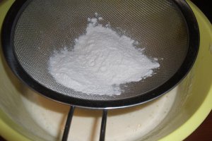 Tort cu spuma de capsuni