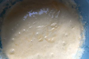 Prajitura cu fructe si bezea