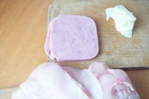 Rulouri de pui in foietaj