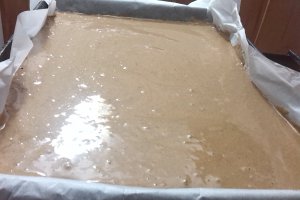 Rulada cu crema de vanilie si capsuni