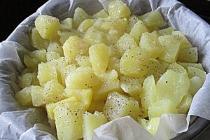 Cartofi la cuptor cu caciotta si patrunjel