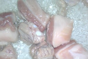 Ciorba de varza cu piept de porc