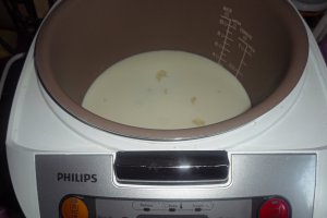 Orez cu lapte si mar (aromat) la Multicooker