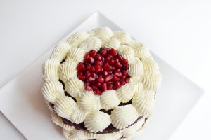 Tort cu rodie si crema de mascarpone