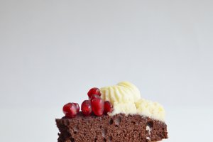 Tort cu rodie si crema de mascarpone