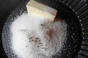 Tarta Tatin cu mere si capsuni