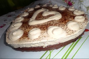 Tort cu crema de iaurt si ness - Reteta nr. 200
