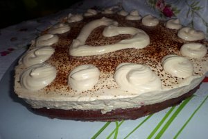 Tort cu crema de iaurt si ness - Reteta nr. 200