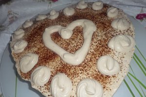 Tort cu crema de iaurt si ness - Reteta nr. 200