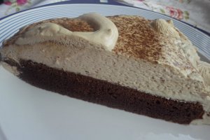 Tort cu crema de iaurt si ness - Reteta nr. 200