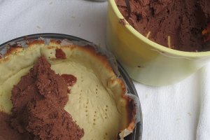 Tarta cu crema de ciocolata