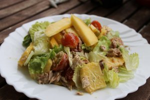 Salata de ton cu mango