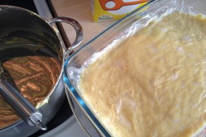 Tort Mousse de ciocolata umplut cu choux