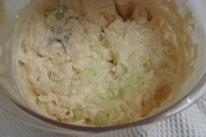 Salata de icre de caras cu ceapa