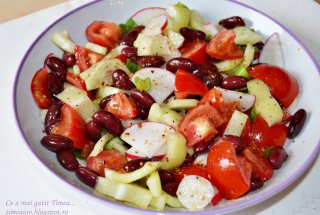 Salata de cruditati cu fasole boabe