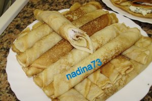 Clatite cu urda si marar verde