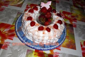 Coronita de iaurt cu capsuni