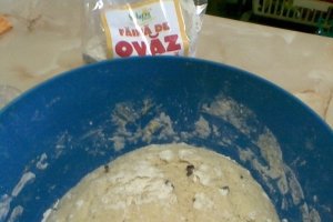 Paine din faina integrala de ovaz cu masline