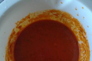 Pizza  cu carne tocata , carnat si slaninuta