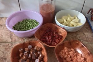 Legume cu carnaciori de bere