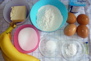 Chec cu banane (Multicooker)