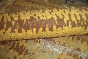 Rulada cu mascarpone,capsuni si mac