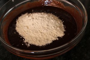 Brownies cu crema de branza