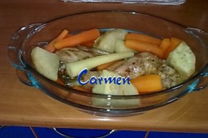 Legume sote cu copane de curcan.