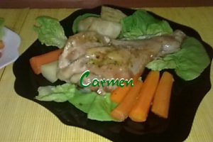 Legume sote cu copane de curcan.