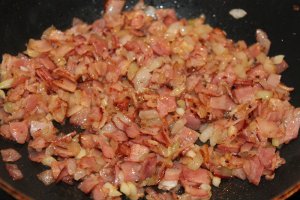 Chiftelute din cartofi cu bacon si porumb
